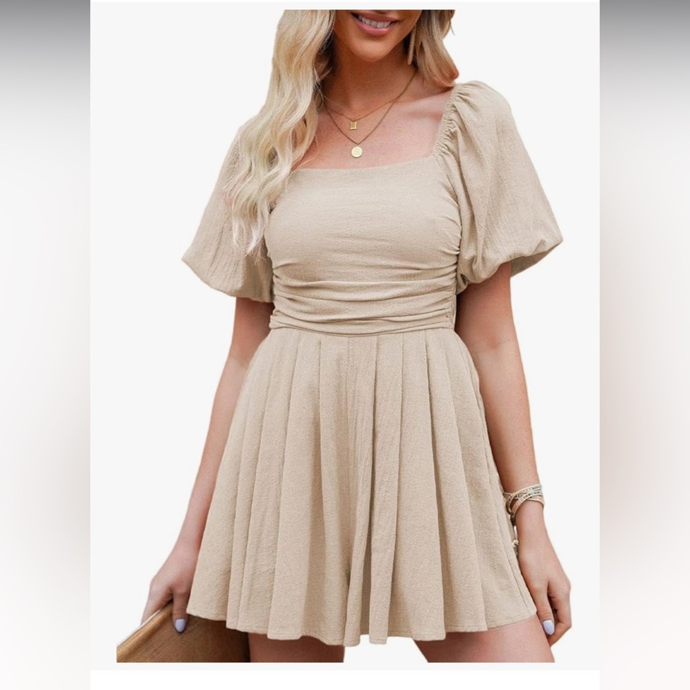 Beige romper with pockets size M